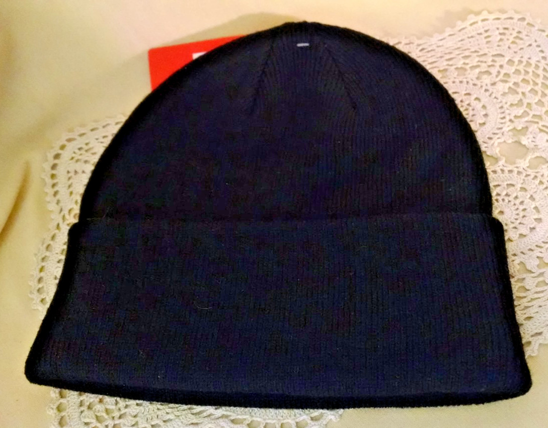 Bobcat Hat New Skull Knit Black Gray Logo Embroidered NWT One Size Winter Cap