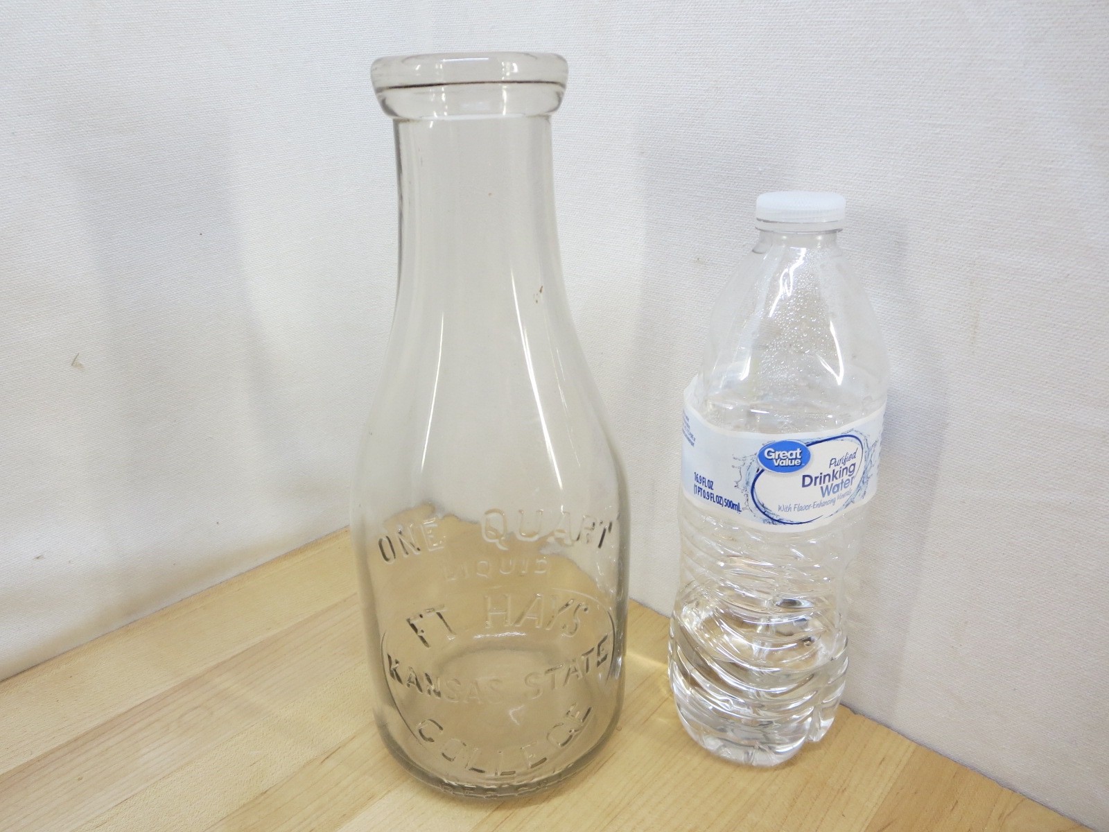 Kansas State & Ft. Hays College Milk Quart Glass RARE!!!