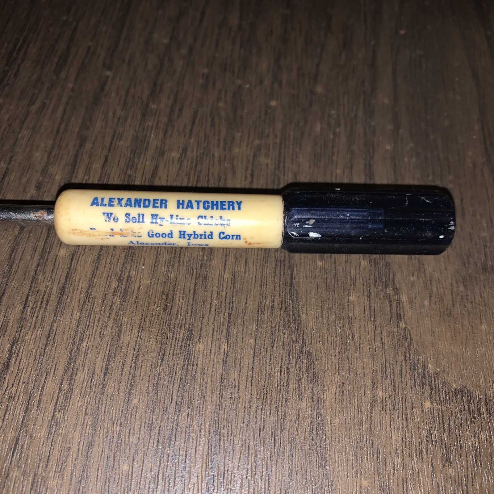 Vtg Alexander, Iowa Hatchery Ad Screwdriver – Hy-line Chicks Hybrid Corn