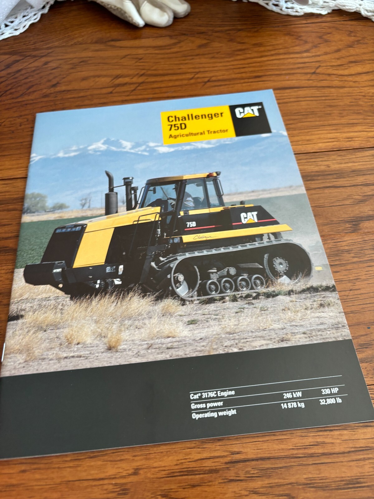 Caterpillar CAT 75D Challenger Tractor Brochure FCCA24