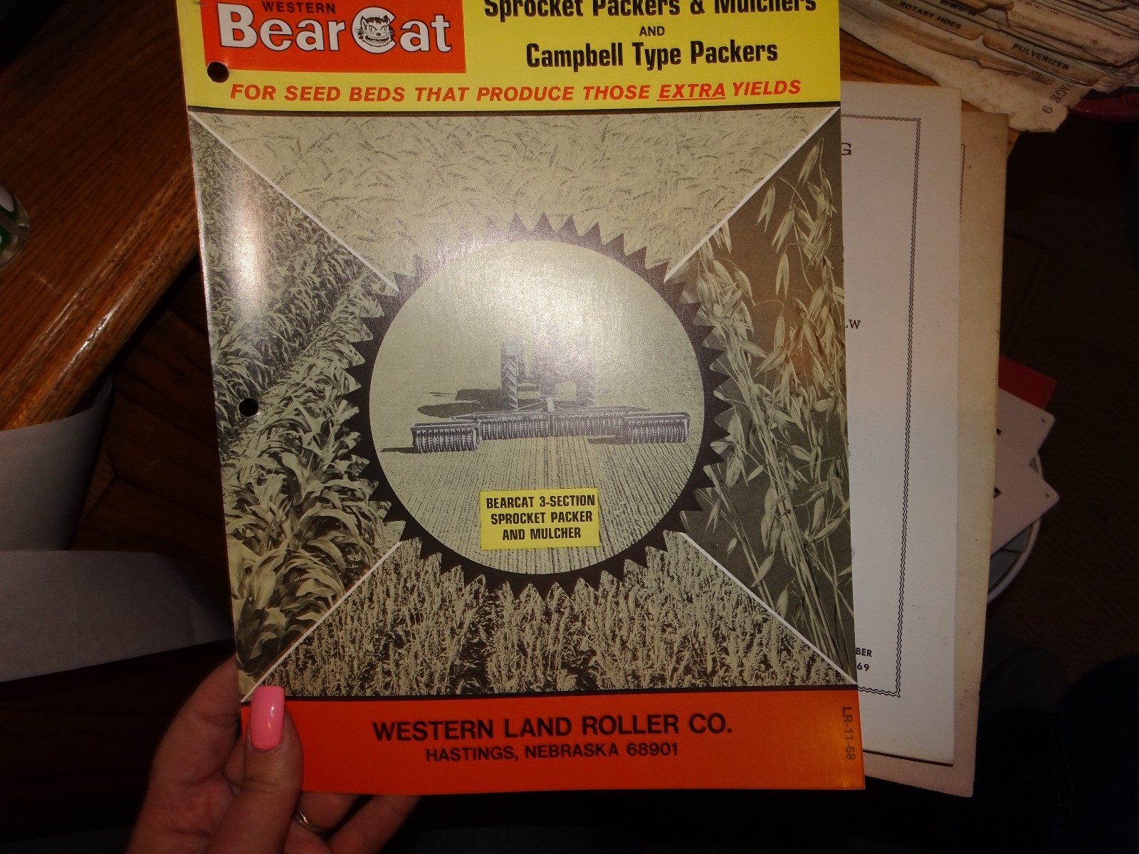 Farm Equipment Brochure – Western Bear Cat – Sprocket Mulchers Campbell Packers