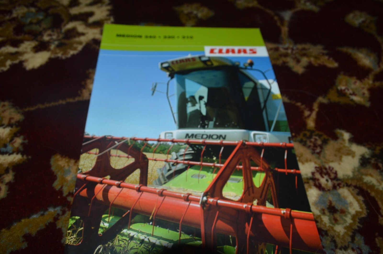 Claas 340 330 310 Combine Brochure FCCA