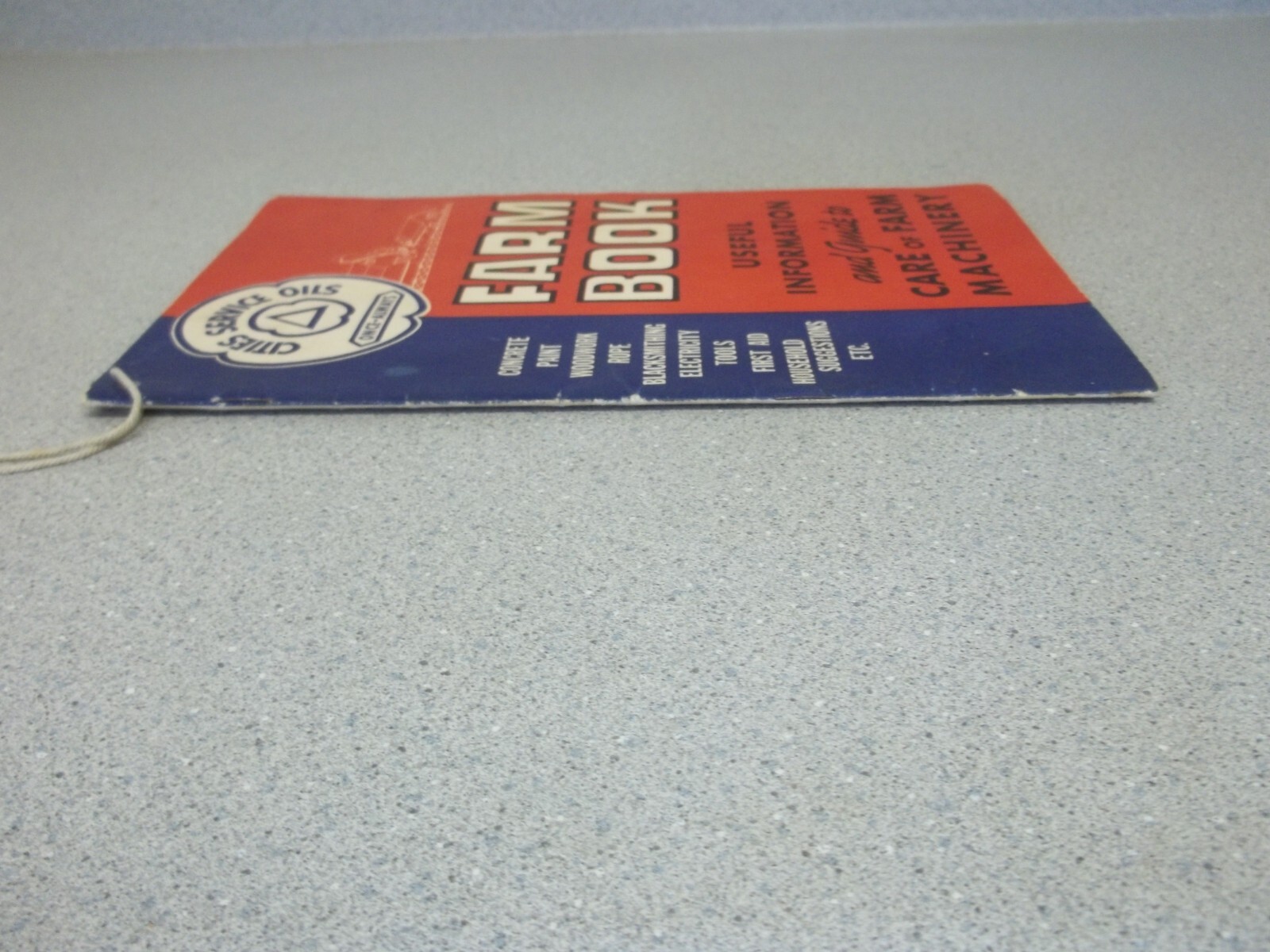 Cities Service Oils Farm Book 1943 Machinery Farm Guide booklet