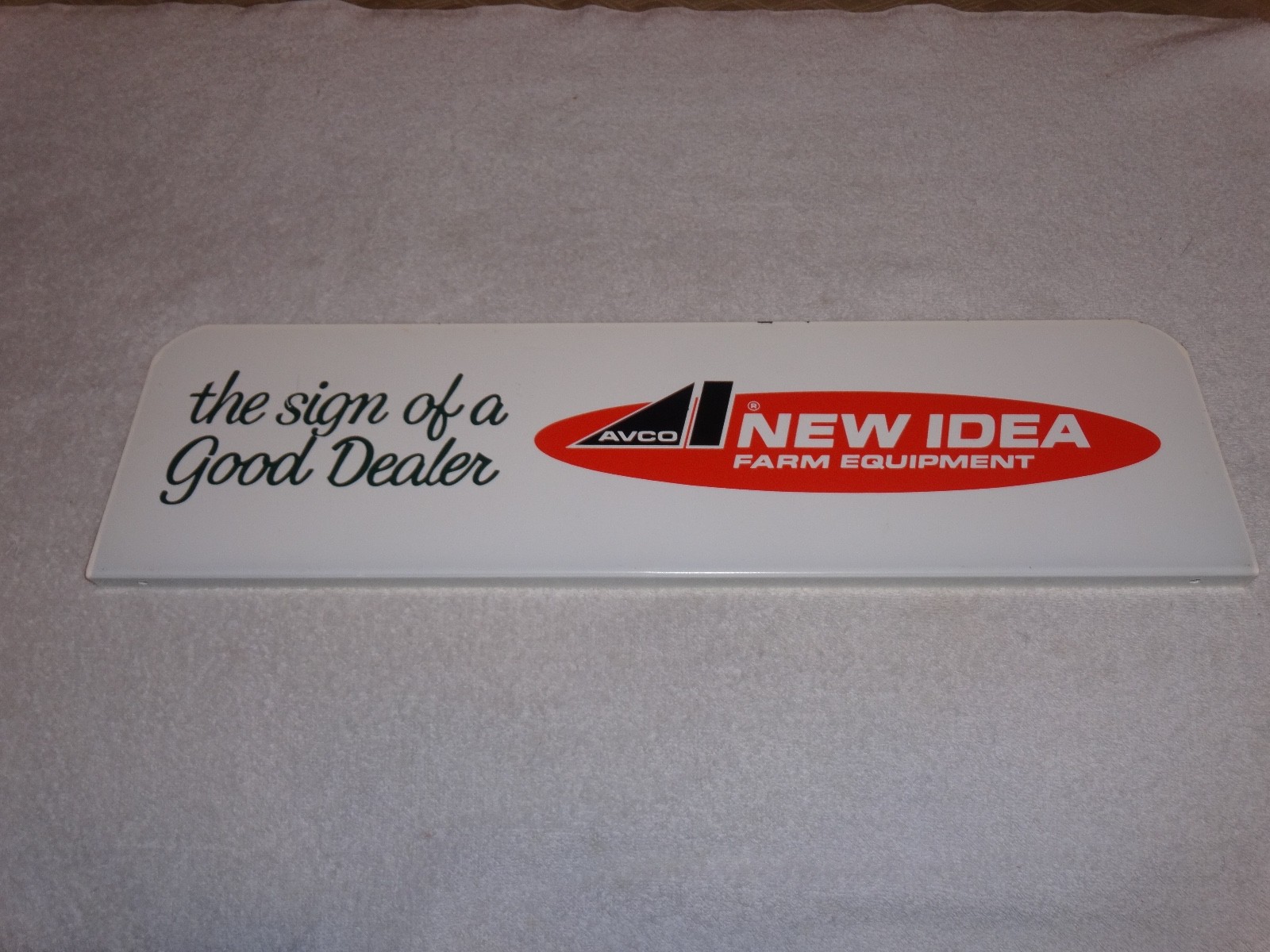 VINTAGE ANTIQUE ORIGINAL NEW IDEA FARM EQUIPMENT TRACTOR DEALER 21.5&Prime; METAL SIGN