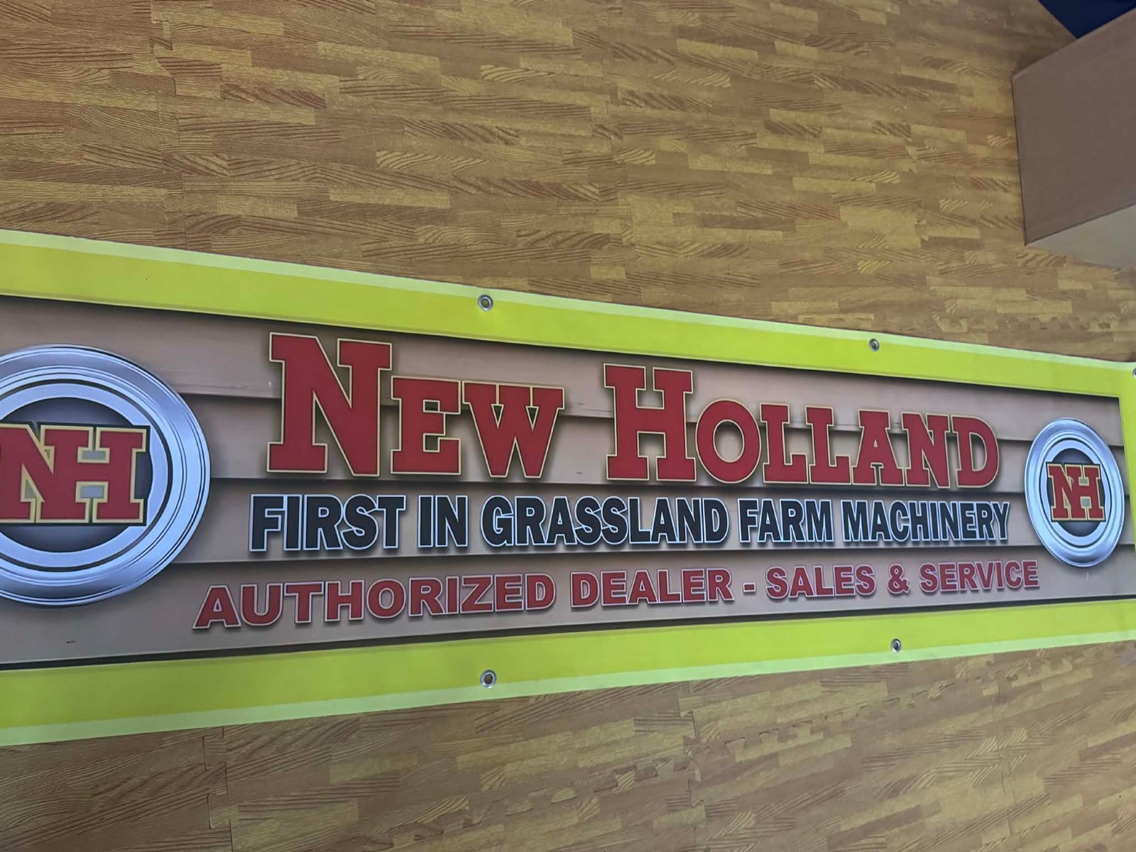 New Holland Farm Banner 80×20 Tractor Shop Mancavedecor Farm Equipment Decor