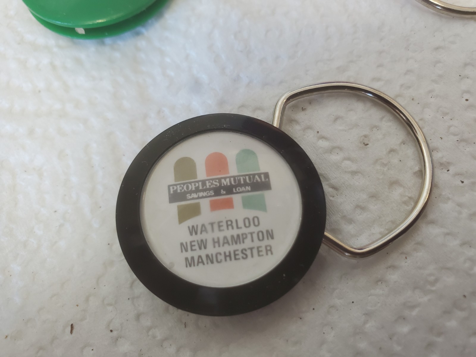 3 Keychains People Mutual Savings & Loan Waterloo New Hampton Manchester Iowa