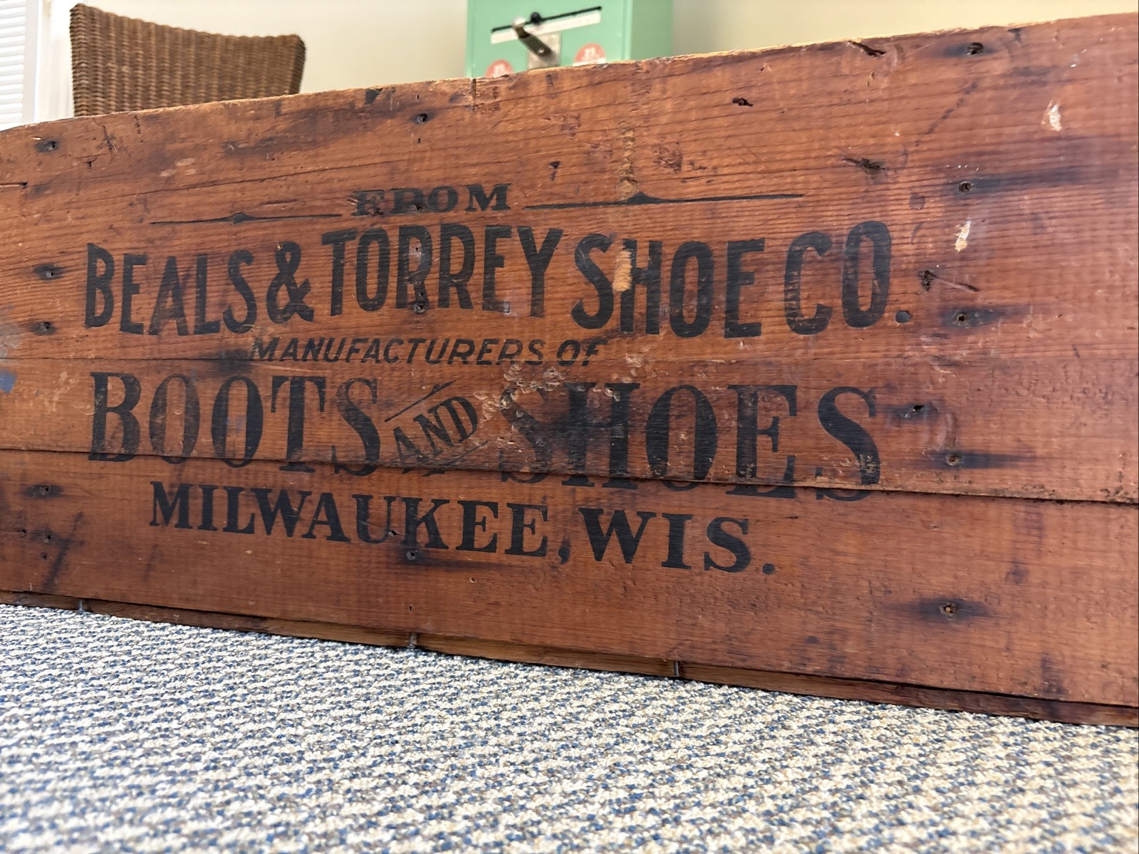 XL Antique Wooden Crate Beals & Torrey Shoe Co. Milwaukee Wisconsin Boot Box