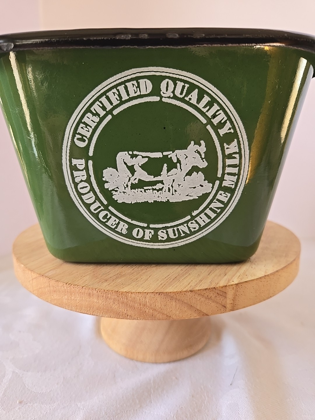 Certified Quality Producer of Sunshine Milk Green Enamel Metal Container Cow