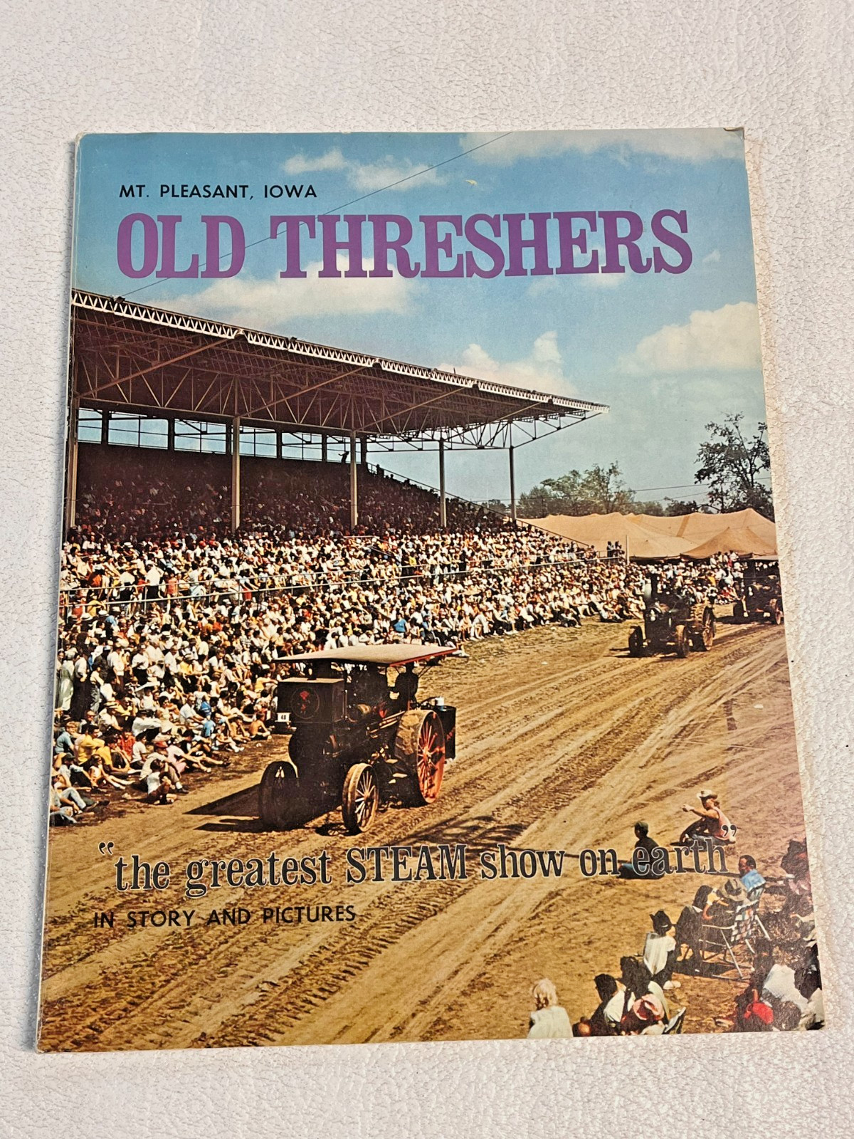 vintage Old Threshers of Iowa Program – Book Undated Softsided Book