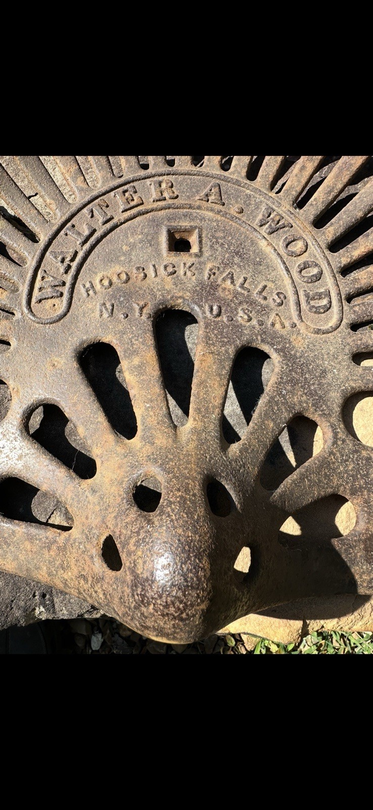 Antique Walter A. Wood Cast Iron Tractor Seat Hoosick Falls NY Farm Primitive