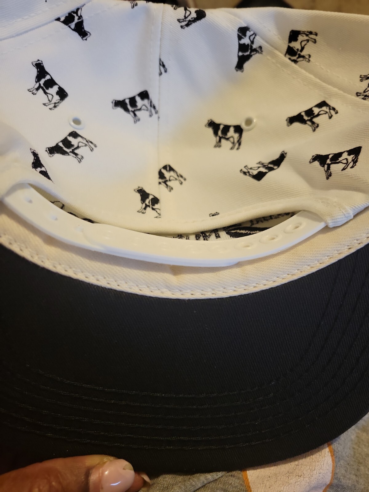 1980s CARGILL NUTRENA FEEDS SNAPBACK BASEBALL CAP
