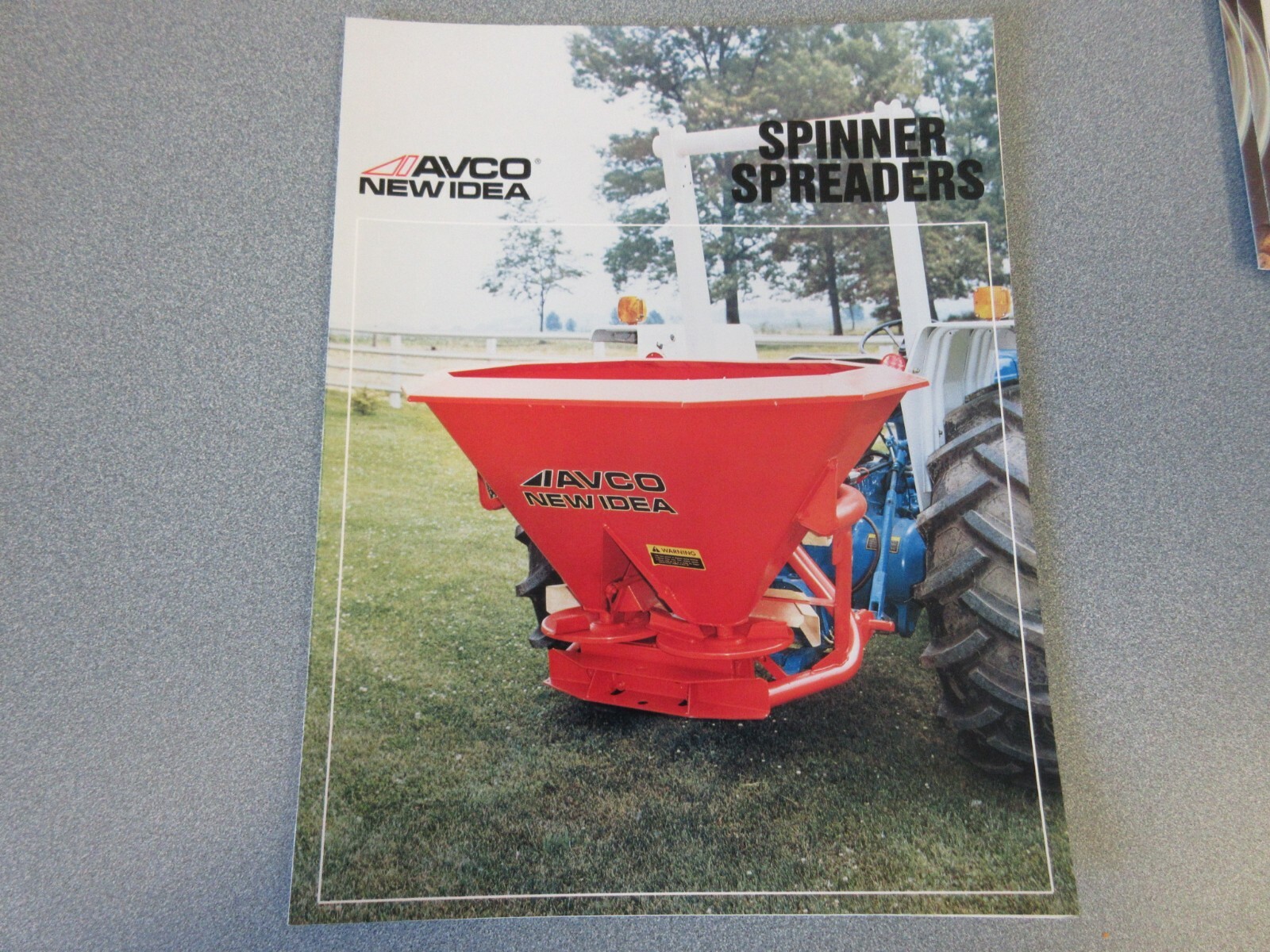 Avco New Idea Spinner Spreaders Sales Brochure