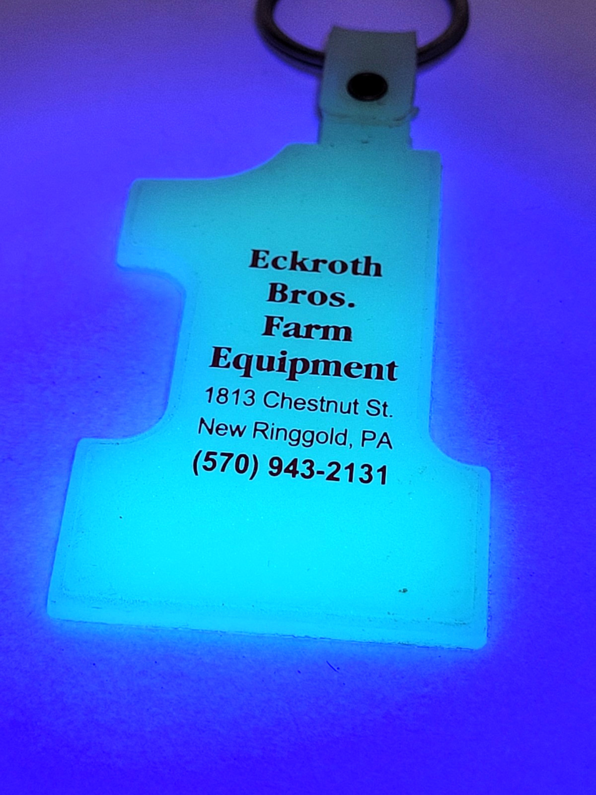 Vtg Eckroth Bros. Farm New Ringgold,Pa. Advertising Key Chain GLOWS IN DARK !!!