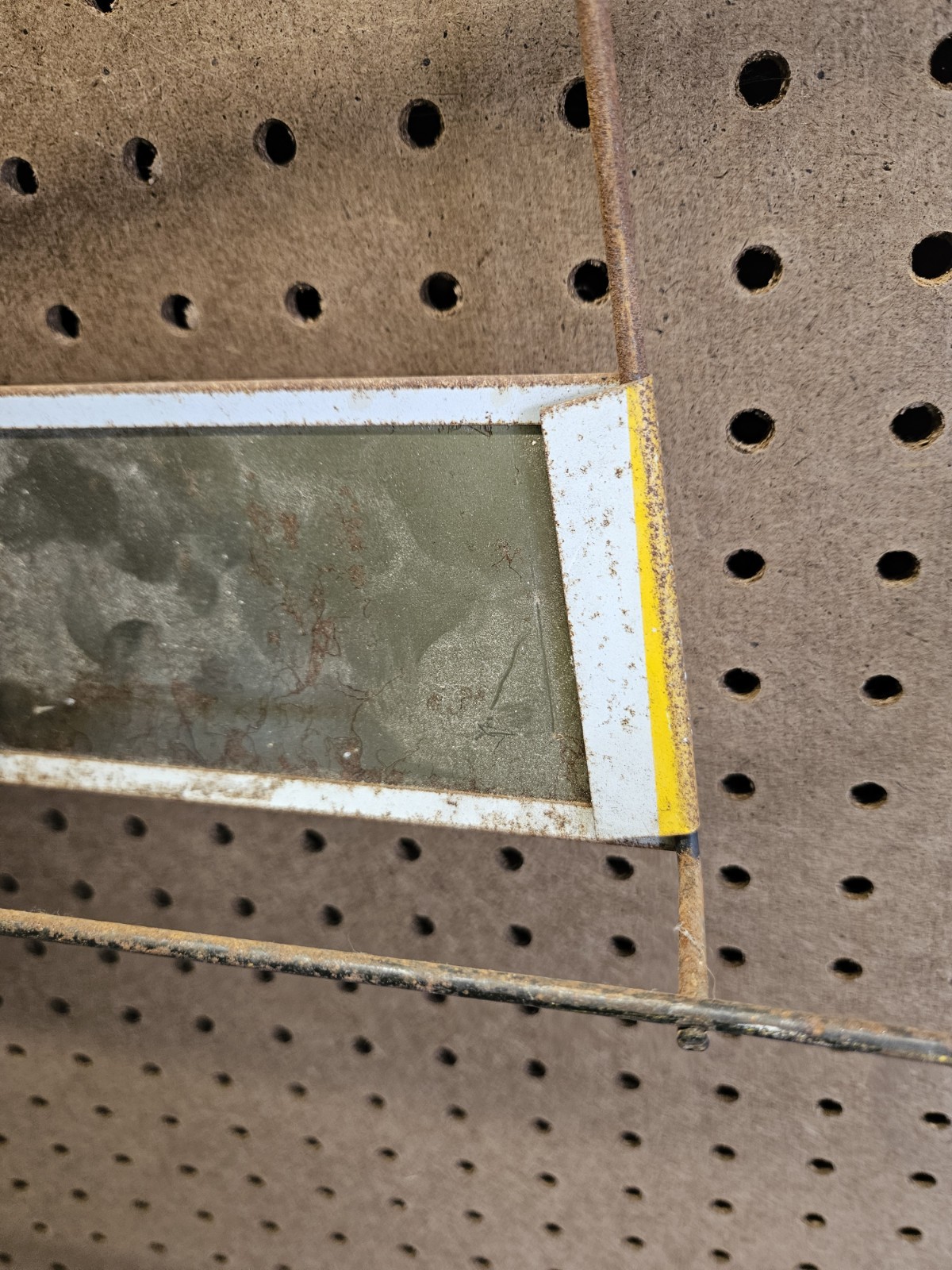 Starline Labor Saver Metal Pegboard Display Arm Hook w/Sign Plate barn cleaner