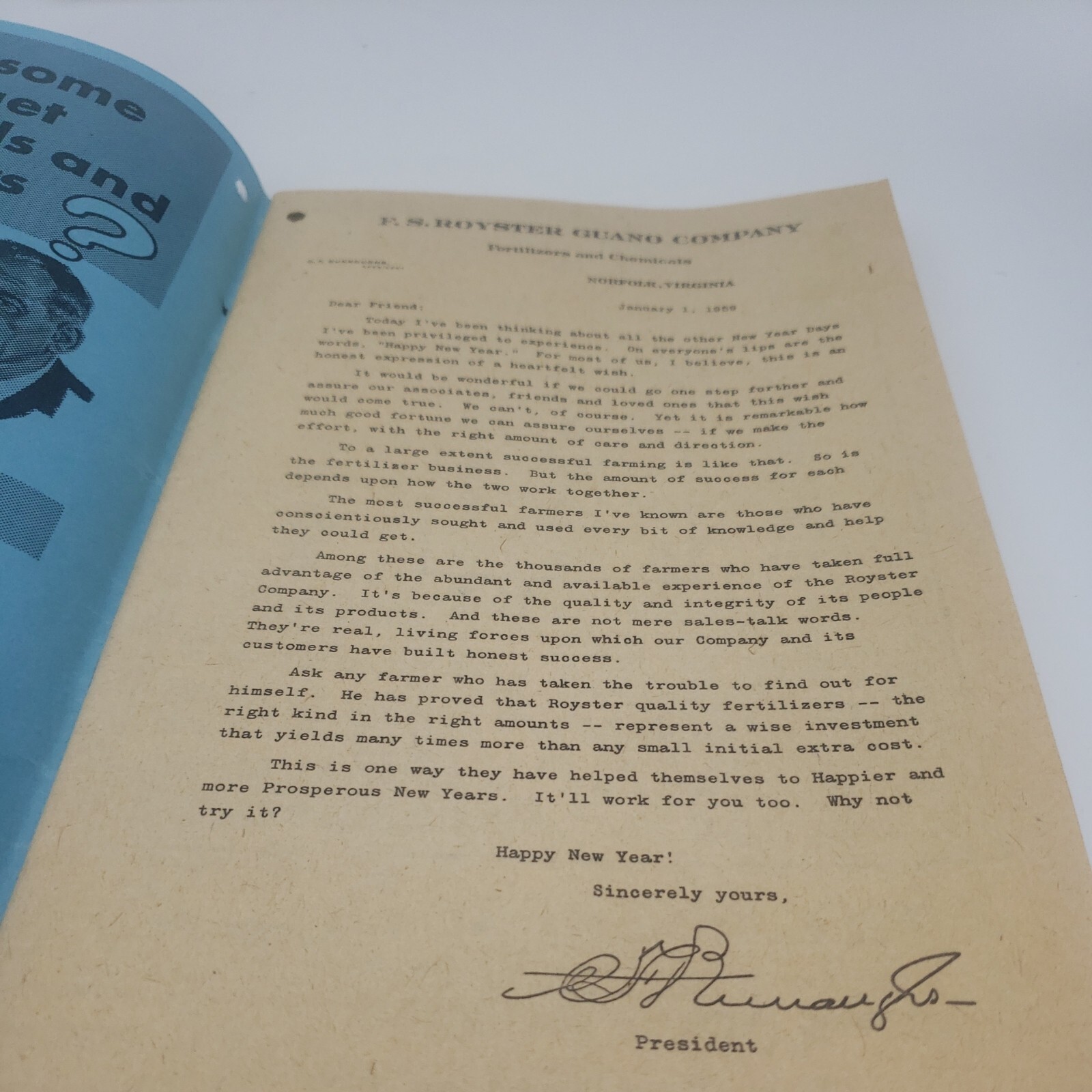 Vintage 1959 F.S.Royster Guano Farmer&rsquo;s Pocket Almanac Notebook