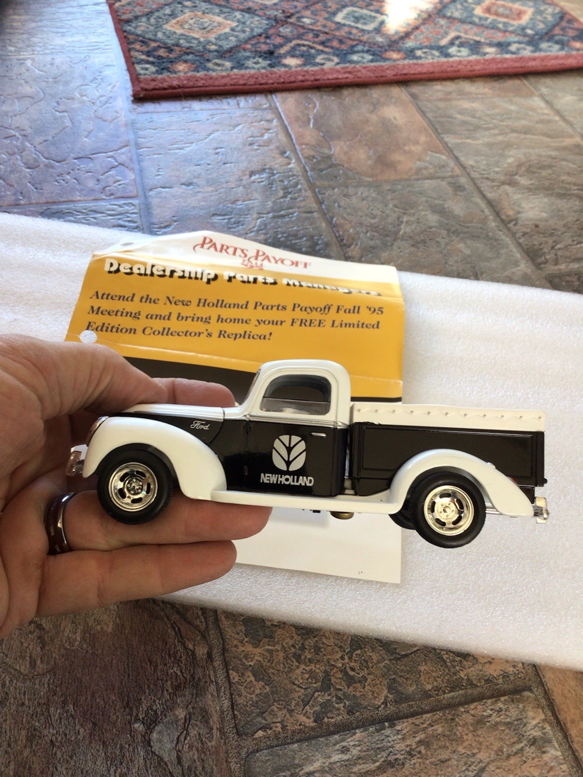 New Holland 1995 Dealer Only Limited Edition Collectors Parts Payoff Coin Bank
