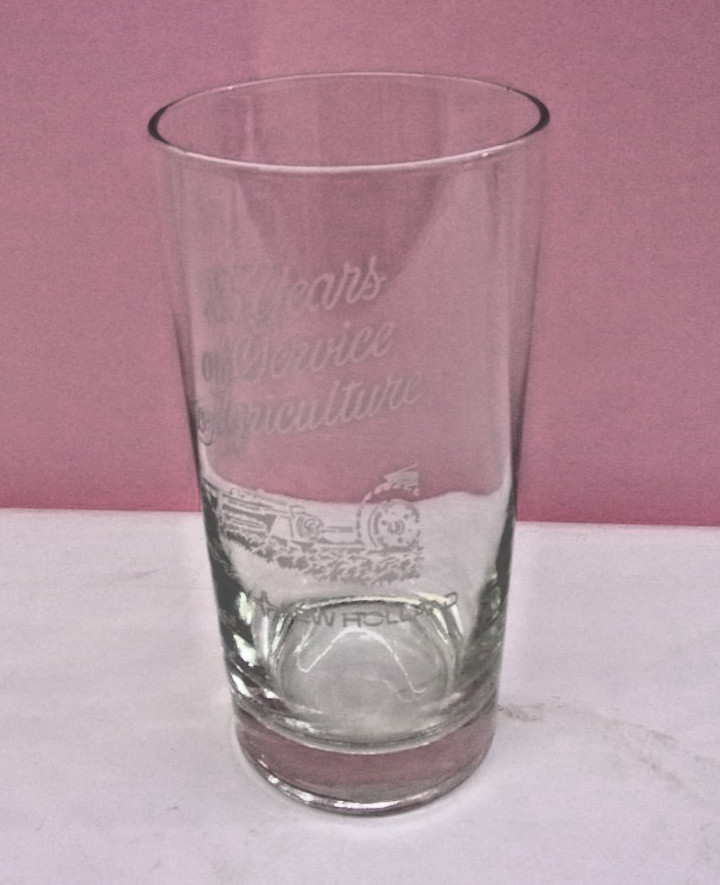 1980 commemorative glass 85 years Sperry New Holland&rsquo;s service to agriculture