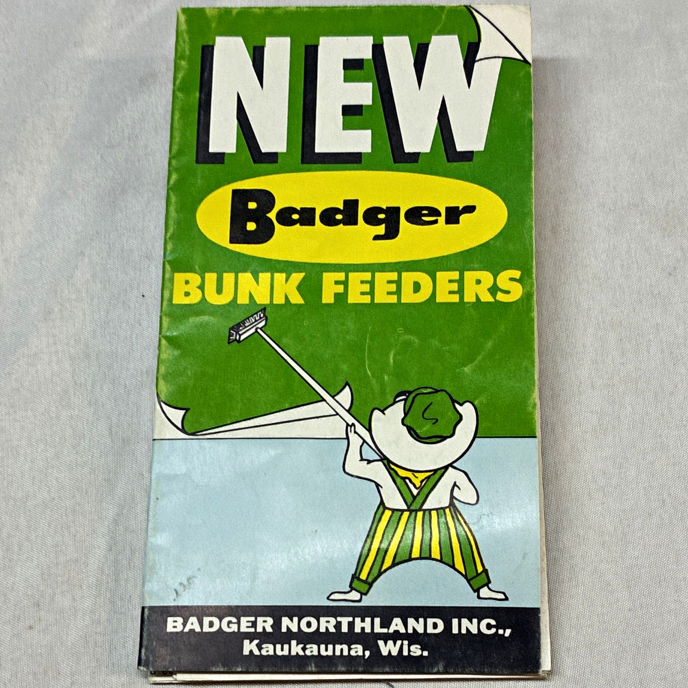Badger Bunk Feeders & Conveyors 1961 Original Advertising Brochure