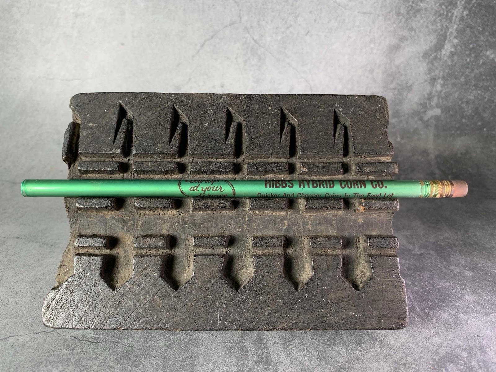 Hibbs Hybrid Corn Co. – Marshalltown, IA, Iowa | Vintage Advertising Pencil