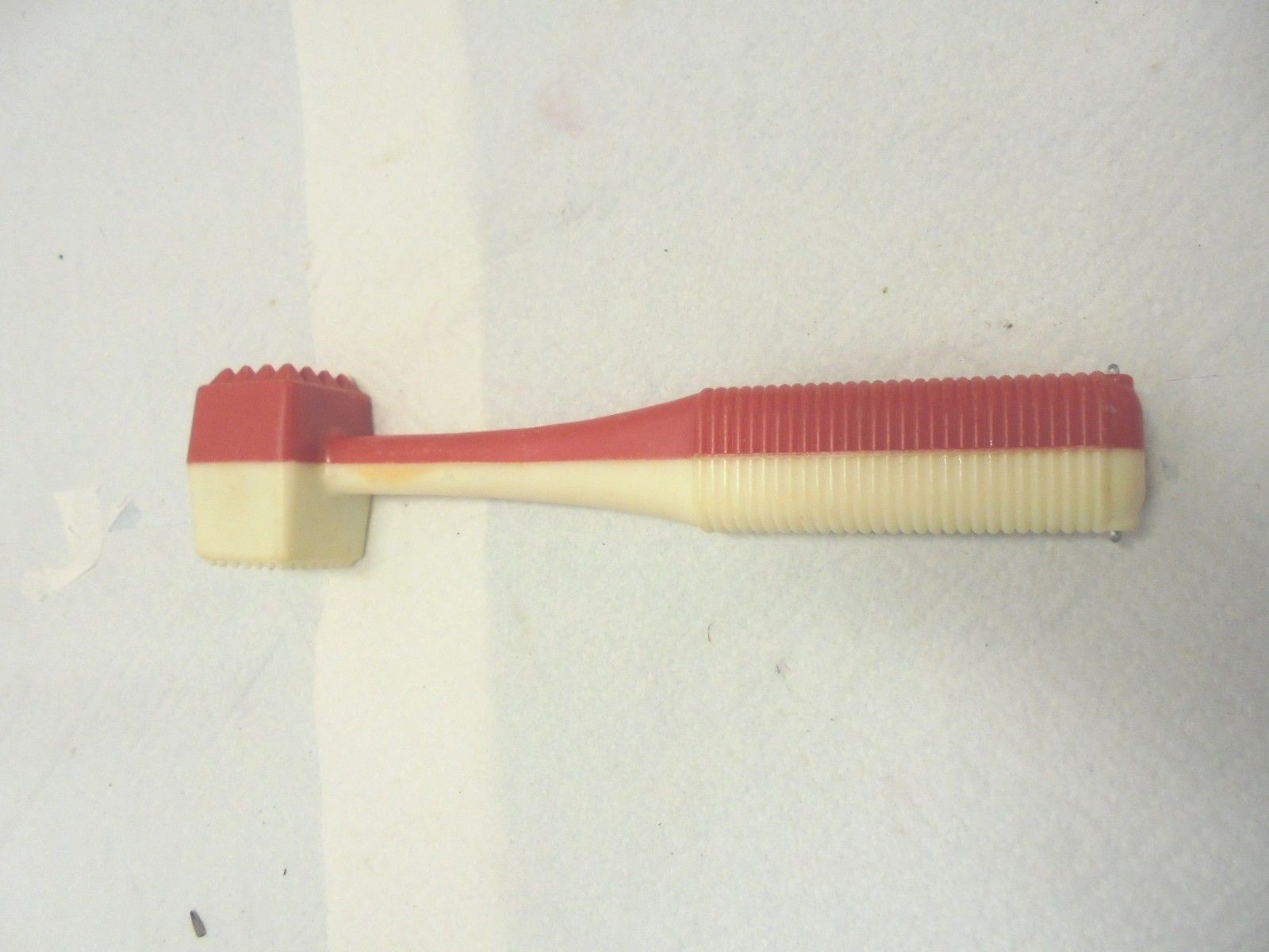 plastic meat hammer fredricksburg produce grain feed livestock iowa red & white
