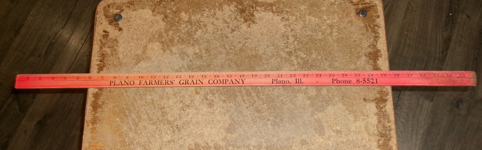 vintage plano farmers grain co. plano,il. 36&Prime; wood yardstick good used