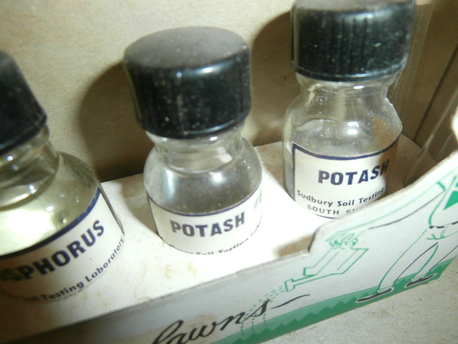 Vintage Moto-Mower Detroit Harvester Co Soil Test Kit