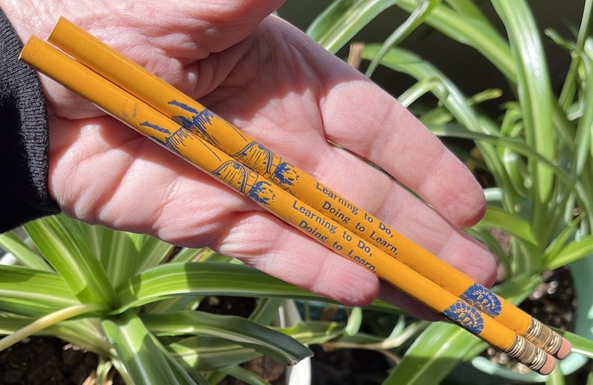 2 Future Farmers of America Vtg FFA Pencils Barn Silo Agriculture Unsharpened