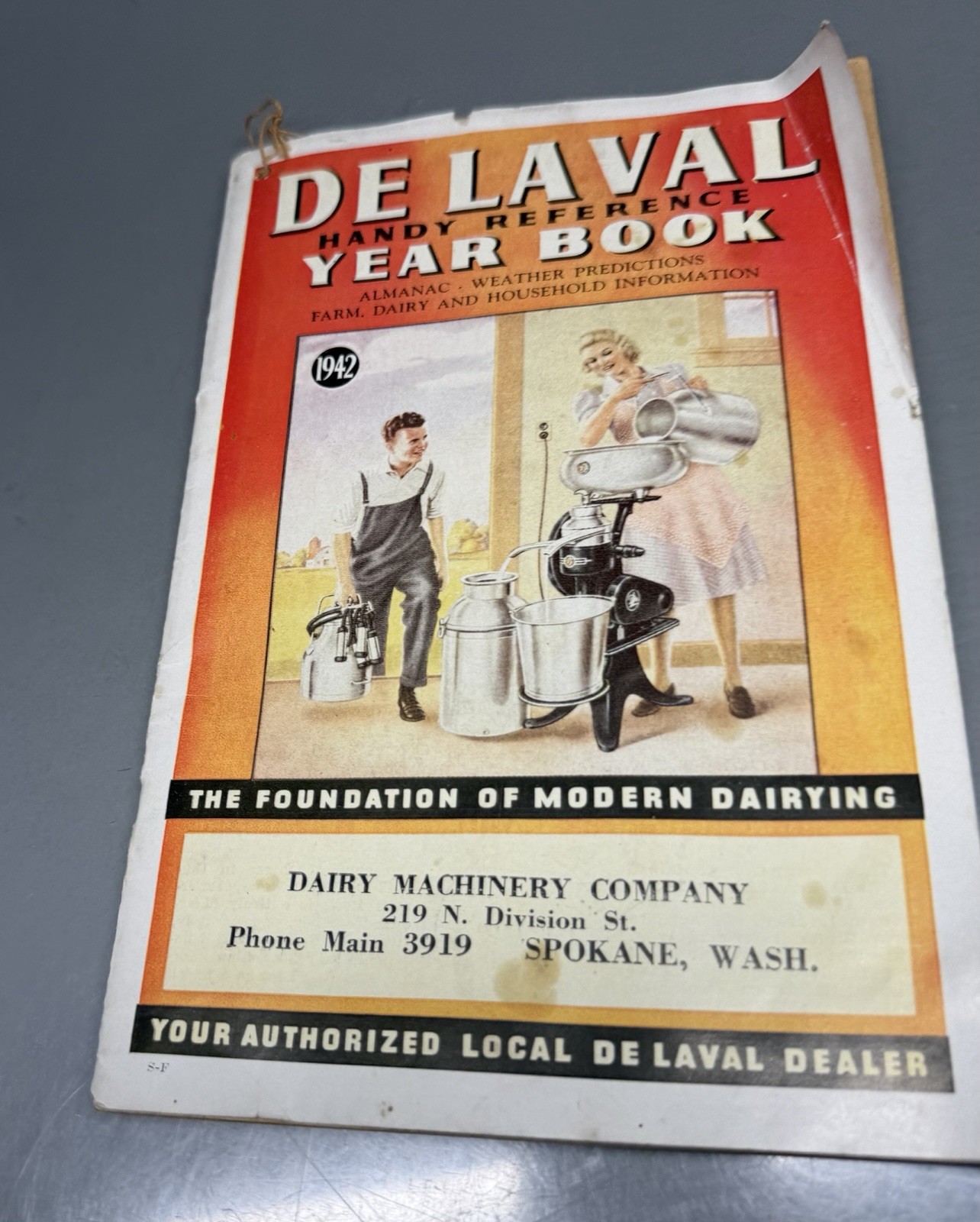 De Laval Handy Reference Yearbook 1942 ~ Vintage Almanac ~ Spokane Washington