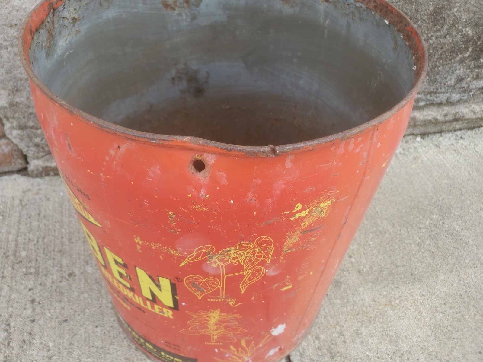 5 Gallon Metal Can Amiben Herbicide No Lid Soybean Weed Control Farm Decor #3