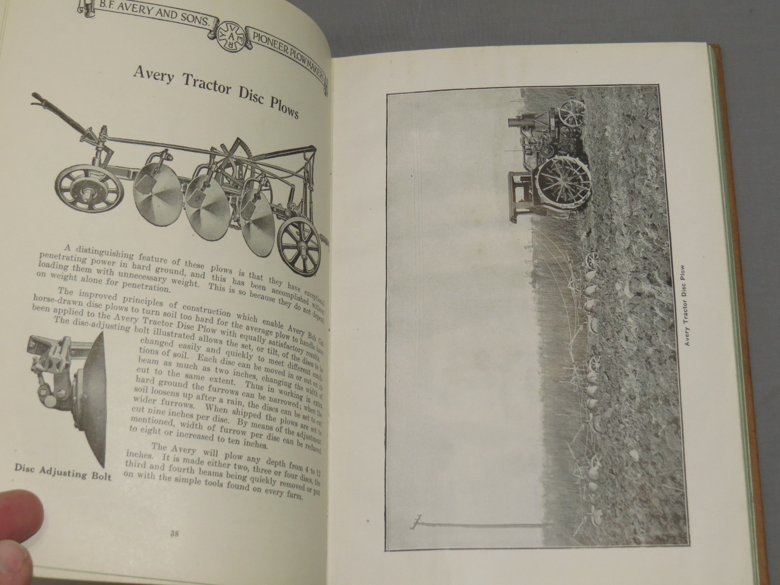 Vintage 1920 BF Avery Plows Implements GENERAL Catalog Color Plates 174pg Hardbo