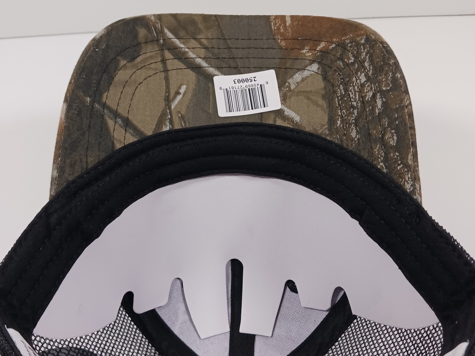 Bobcat Mesh Trucker Hat Cap RealTree Hardwoods Camouflage Camo Black – New