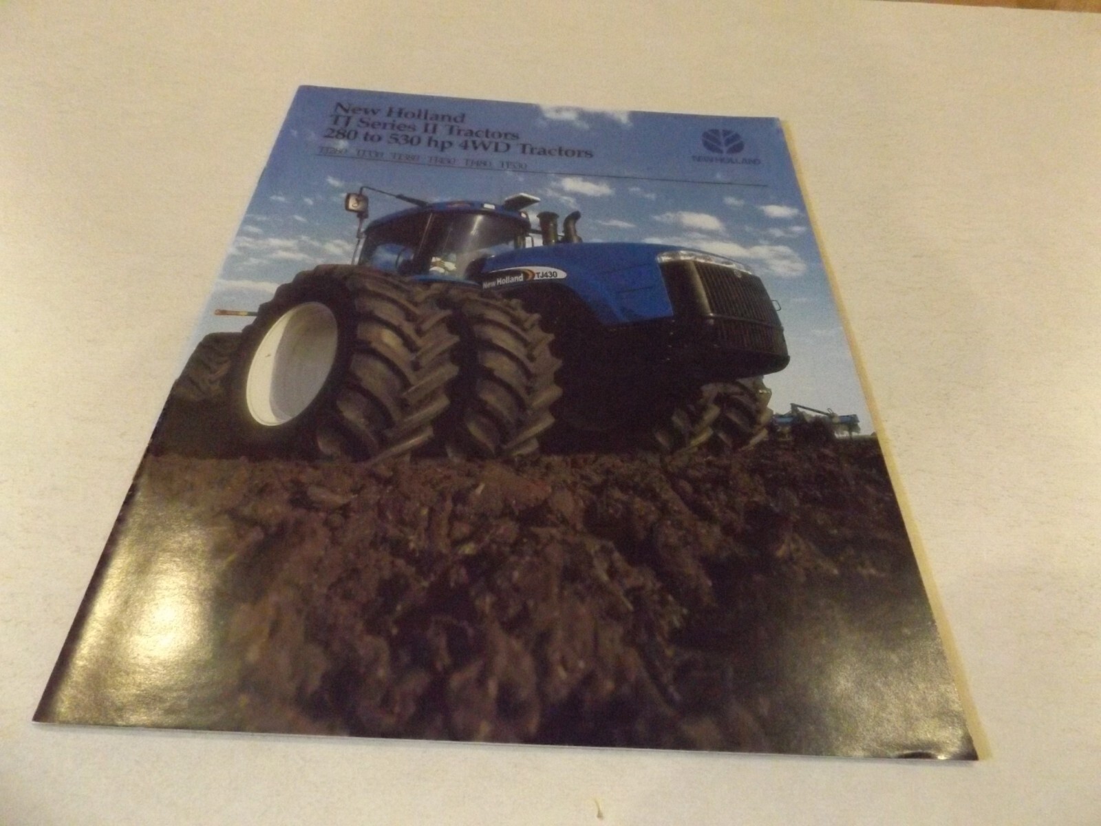 2006 NH TJ SERIES II TRACTORS 280 to 530 hp. 4WD TRACTORS. LIT # NH5120501