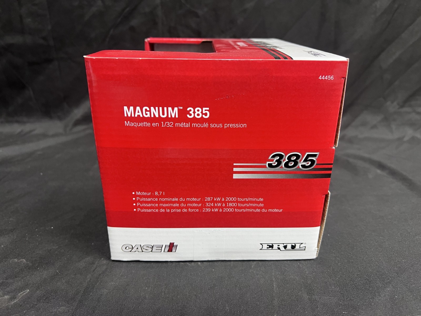 CASE H 385 MAGNUM 1/32 DIECAST REPLICA ZFN 44456