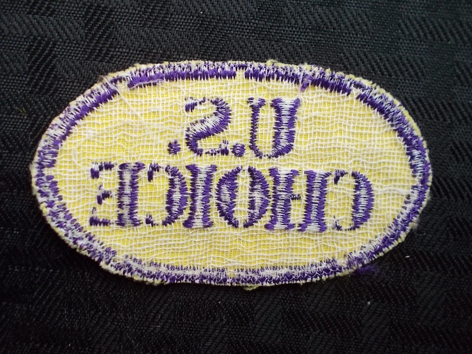 U.S. CHOICE Vintage Patch 2&Prime;X3&Prime; oval shape #261 -RARE LOW PRICE-