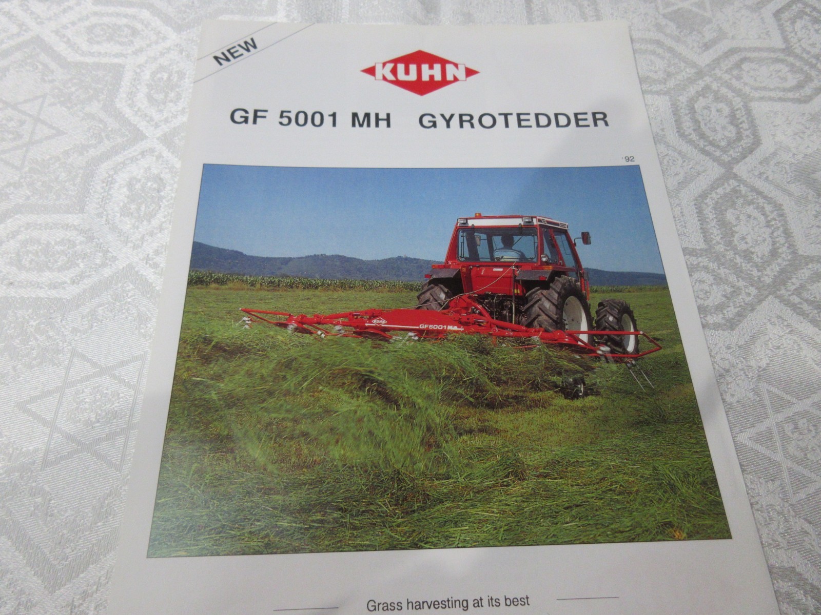 Kuhn GF 5001 MH Gyrotedder Sales Brochure 2 Page