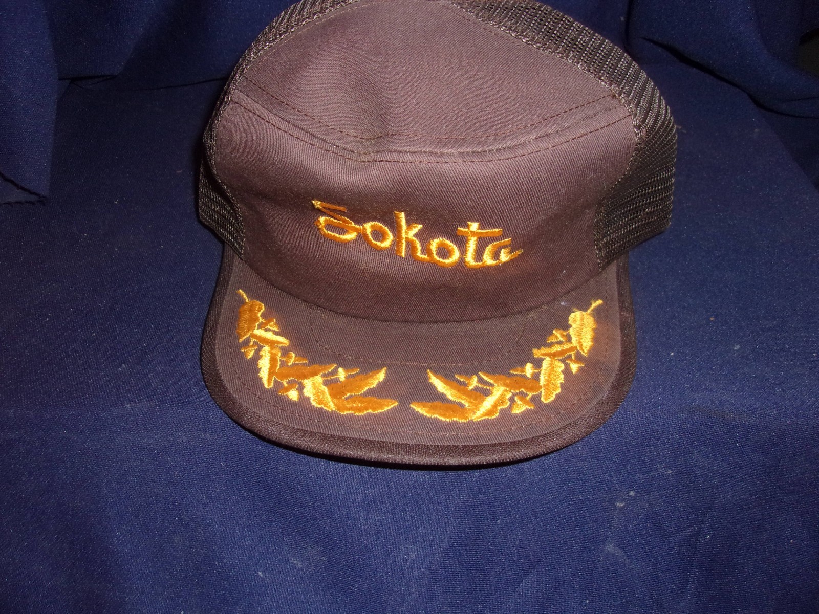 Vintage Sokota Corn Seed Mesh Back Snap Back Farmer Trucker Cap Gold Leaf Bill