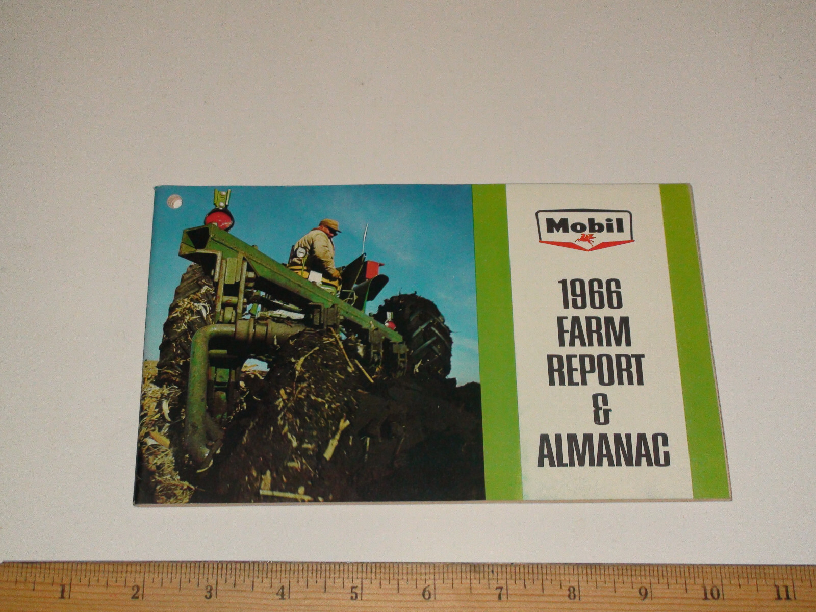 VTG 1966 Mobil Farm Report & Almanac Calendar, Lunar, Weather & Handy Hints 54pg