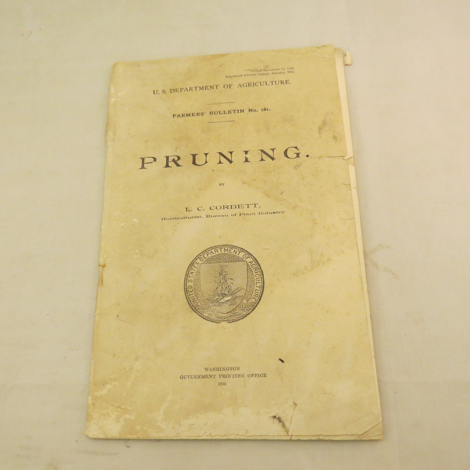 US Department of Agriculture, Farmers&rsquo; Bulletin No. 181 Pruning – 1916