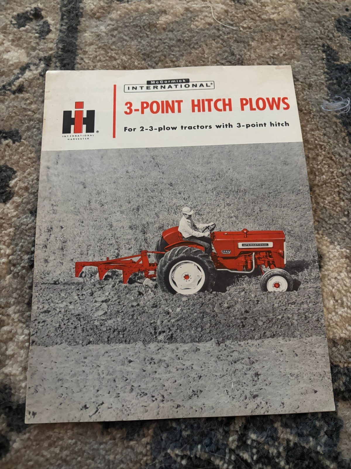 International Harvester 3-Point Hitch Plows For 1962 Brochure FCCA25