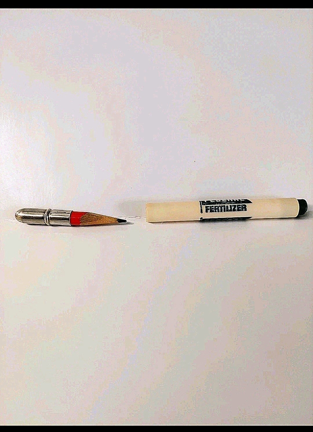Vintage 1940&rsquo;s Federal Fertilizer Advertising Bullet Pencil