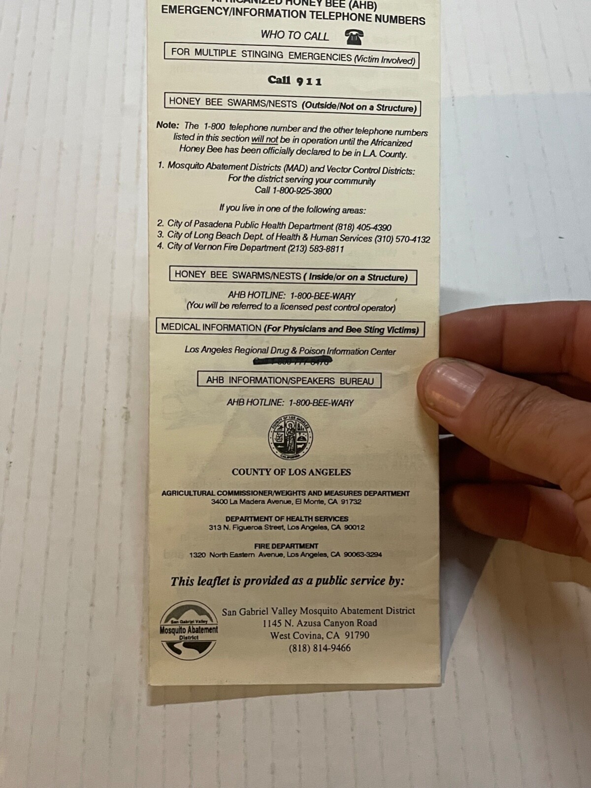 Bee Alert Africanized Honey Bee Facts California Brochure 1993 9×4