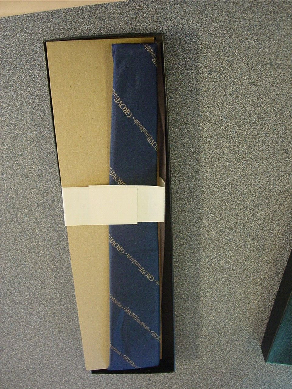 Rare Grove Worldwide Manufacturing Cranes Givenchy Monsieur Dress Tie Shady PA