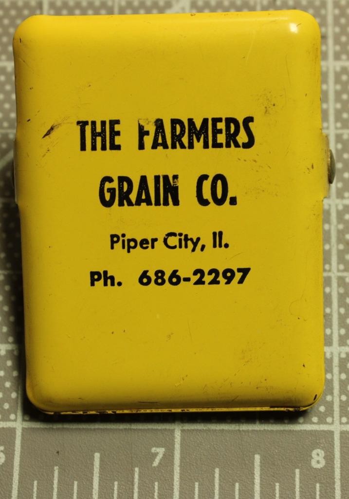 The Farmers Grain Co Piper City IL Magnetic Back Spring Loaded Paperclip Shlf3B2