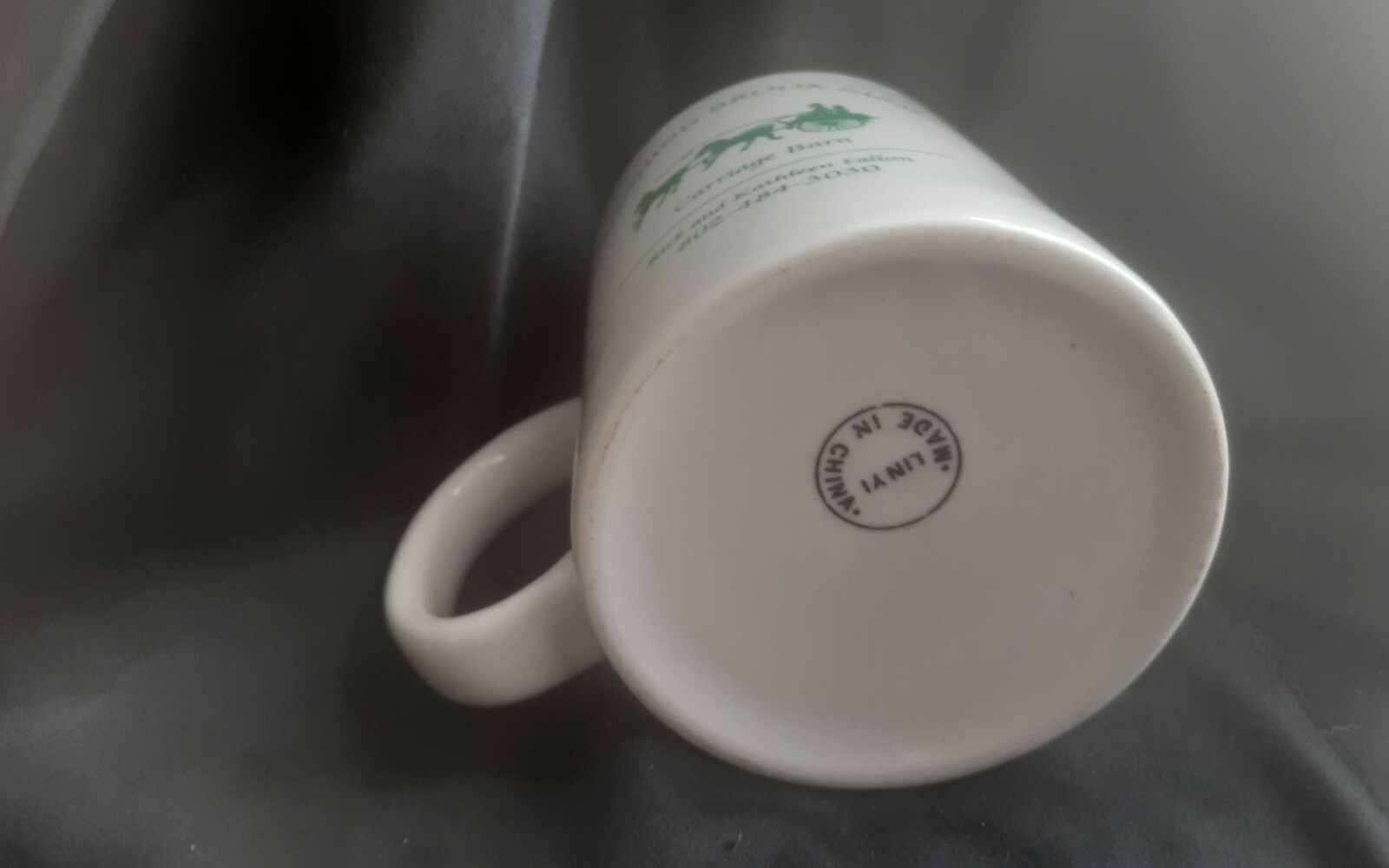 RUNNING BROOK FARM W WINDSOR VT MUG CUP VINTAGE FALLON HORSE CARRIAGE BARN CART