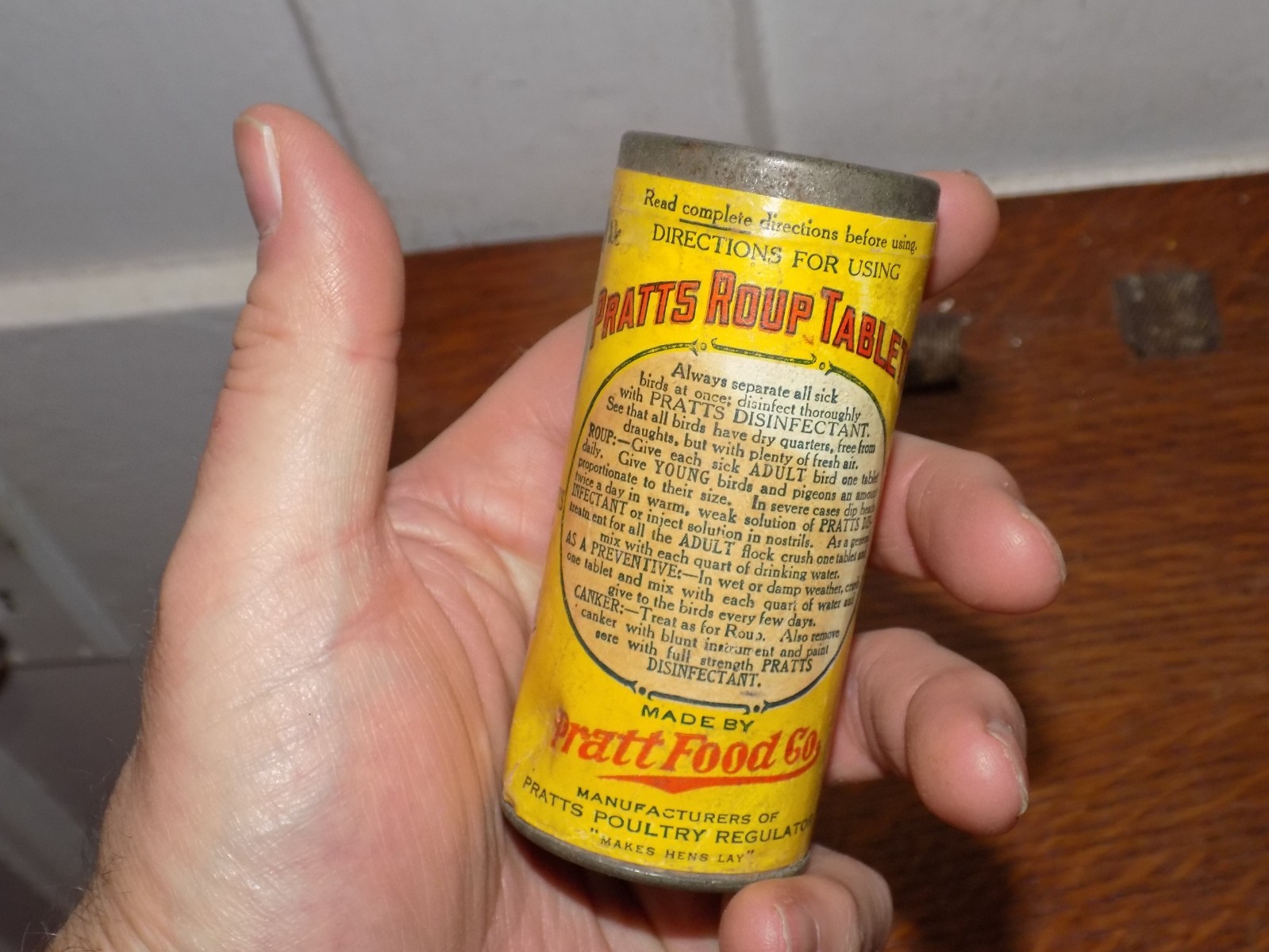 Vintage Pratt’s Roup Tablets 1 ½ Ounce Cardboard Unopened Package