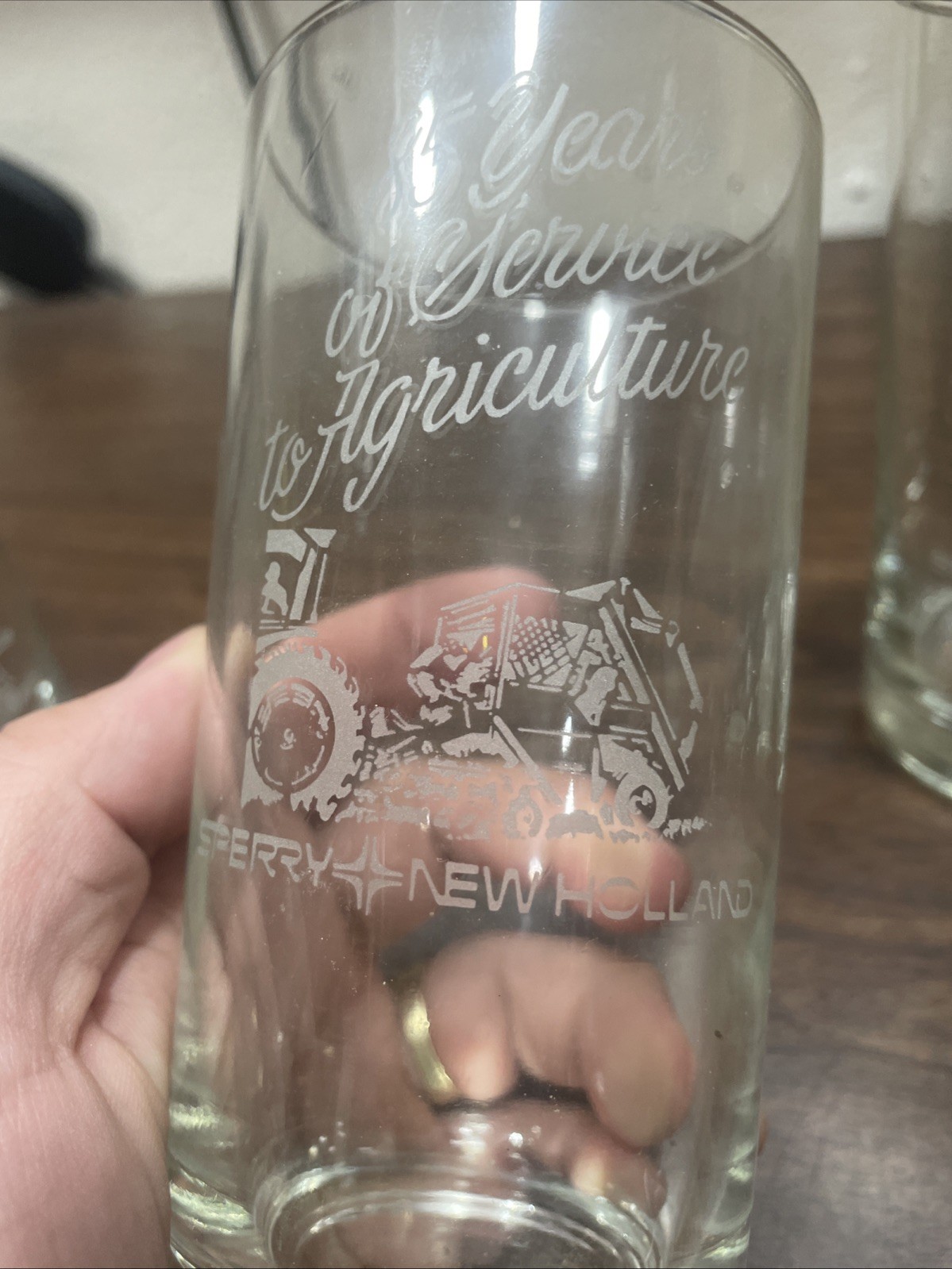 SET OF (8) SPERRY NEW HOLLAND 85TH ANNIVERSARY 1980 DRINKING GLASSES