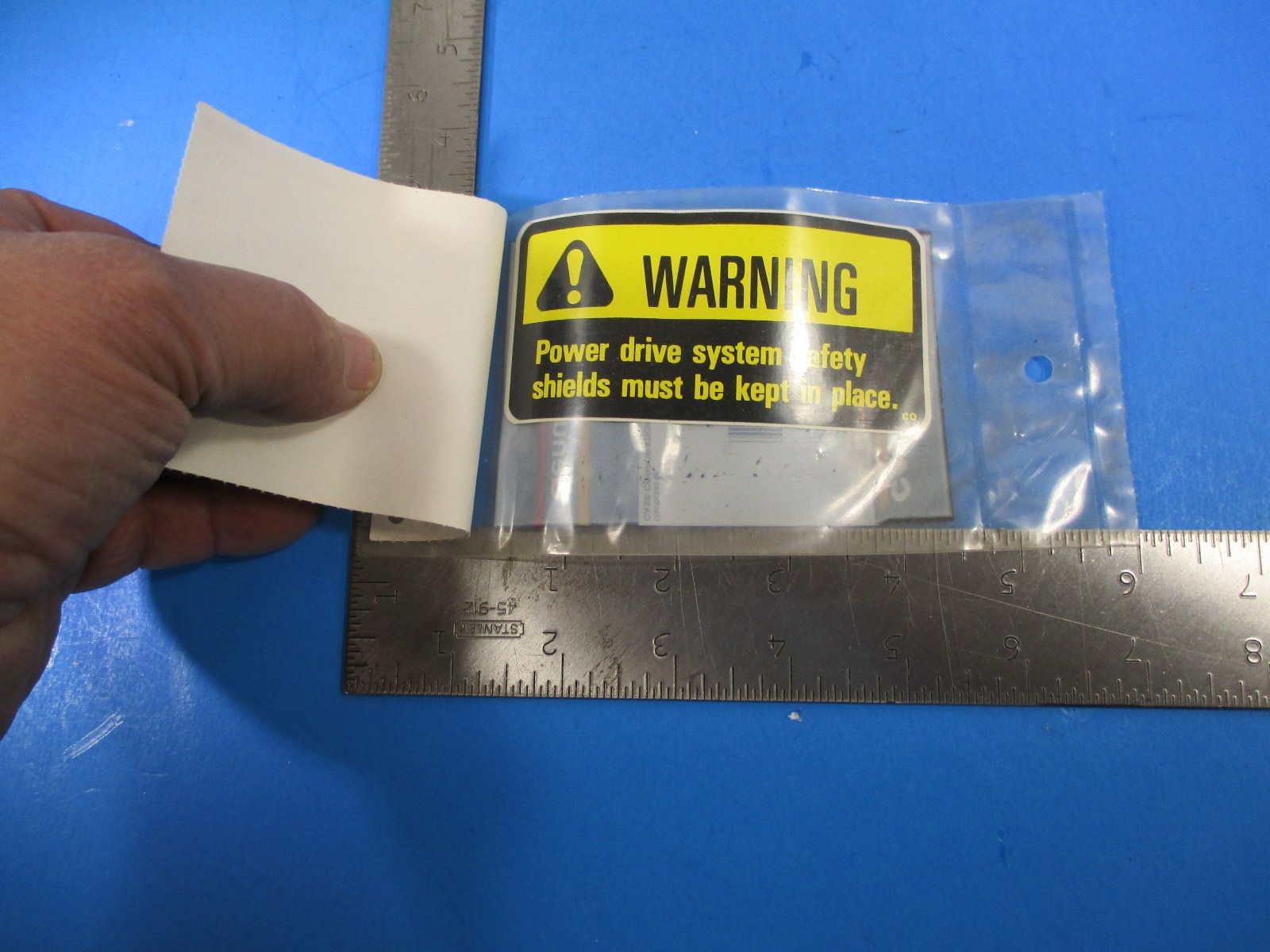 Case Power Drive System Warning Decal Part # 64553C2 NOS New in Package NOS1 B1