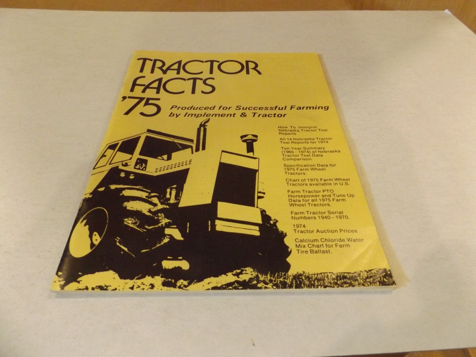 TRACTOR FACTS &rsquo;75. Produced for Successful Farming, 1970&rsquo;S LITERATURE
