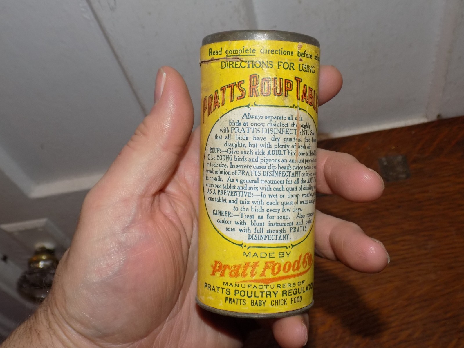 Vintage Pratt’s Roup Tablets 8 Ounce Cardboard Unopened Package