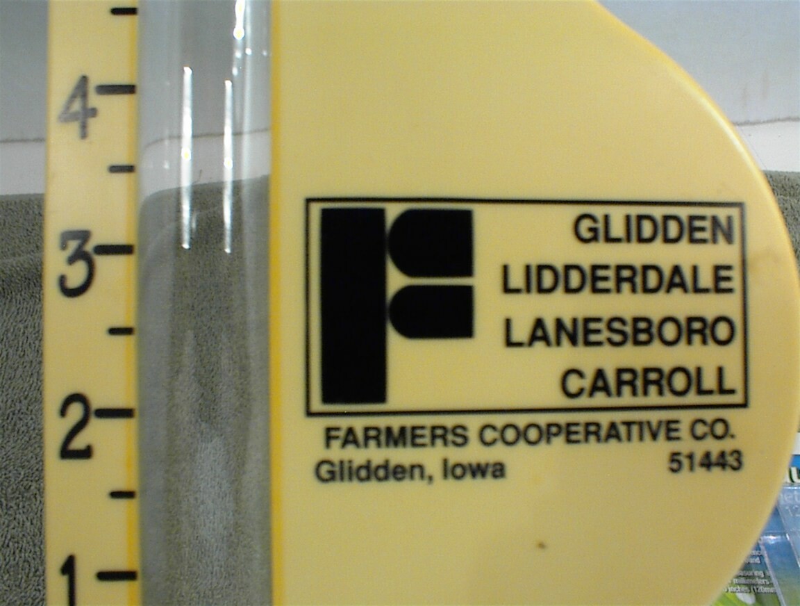 VINTAGE RAIN GAUGE FARMERS COOPERATIVE CO. GLIDDEN LIDDERDALE LANESBORO CARROLL